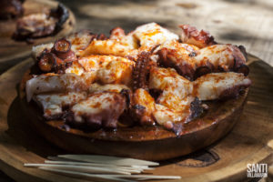 El Camino Francés: Presentación Y Planificación De Etapas 19 Pulpo A La Gallega Conocido Como &Quot;Pulpo Á Feira&Quot;Una Joya De La Gastronomía Española Que Puedes Disfrutar En El Camino De Santiago