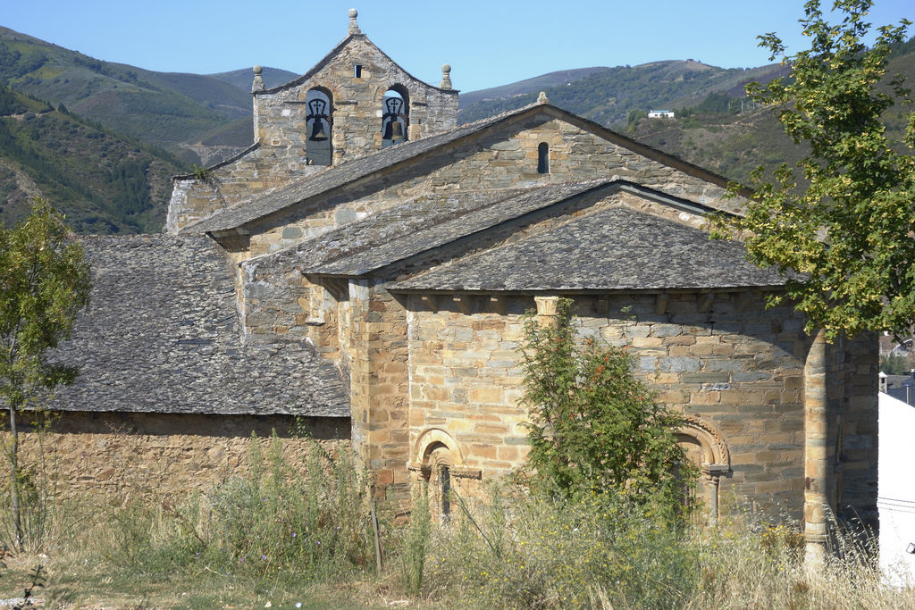 Etapa 11: De Ponferrada A O Cebreiro 10 Iglesia Santiago Villafranca | Alquiler De Bicicletas Para El Camino De Santiago | Tournride