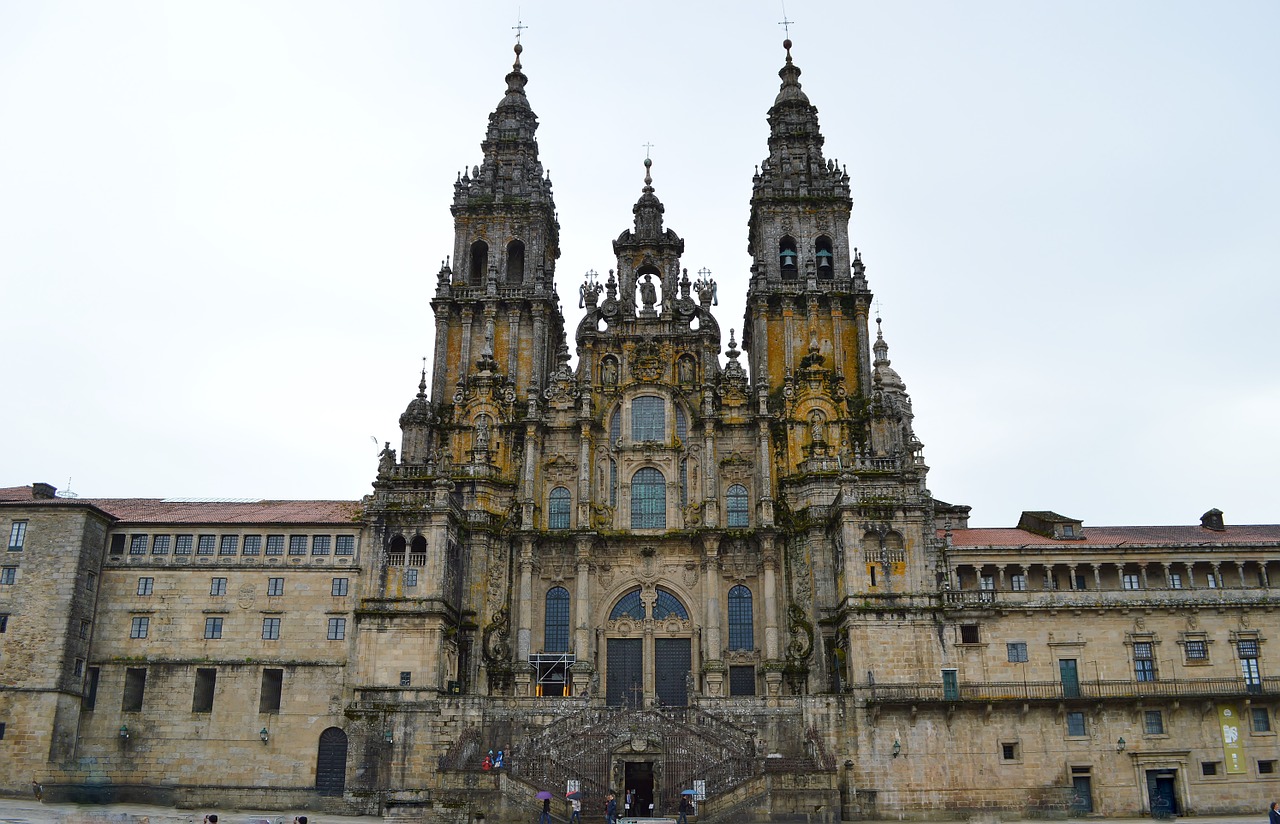 7 Consigli Per Fare Il Cammino Di Santiago In Bici 3 Consigli Per Fare Il Cammino Di Santiago In Bici. Catedral De Santiago De Compostela