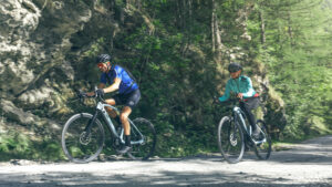 2022 Yamaha Wabash Rt Eu Blue Steel Action 003 03 | Aluguer Bicicletas &Amp; E-Bikes - Caminho De Santiago Espanha/Portugal