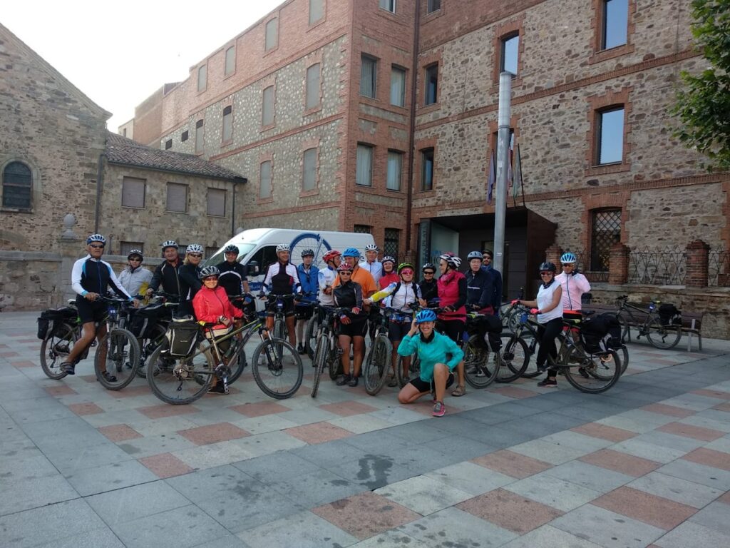 Foto Grupo 4 | Aluguel De Bicicletas Para O Caminho De Santiago | Tournride