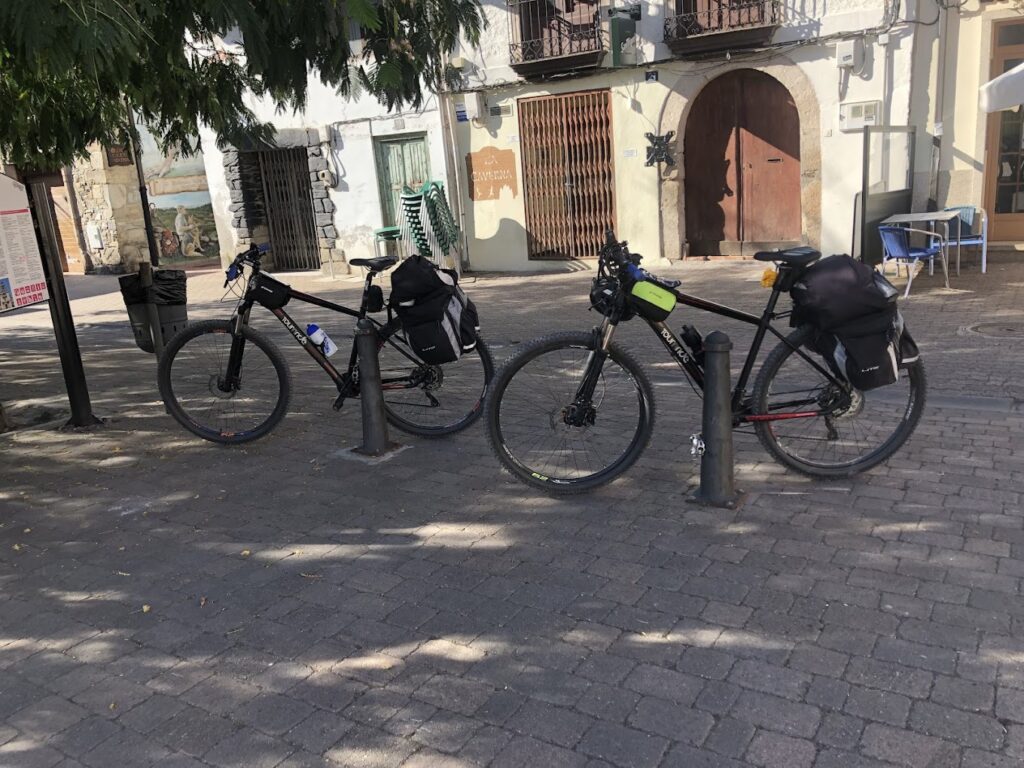 Foto Rodrigo | Aluguel De Bicicletas Para O Caminho De Santiago | Tournride