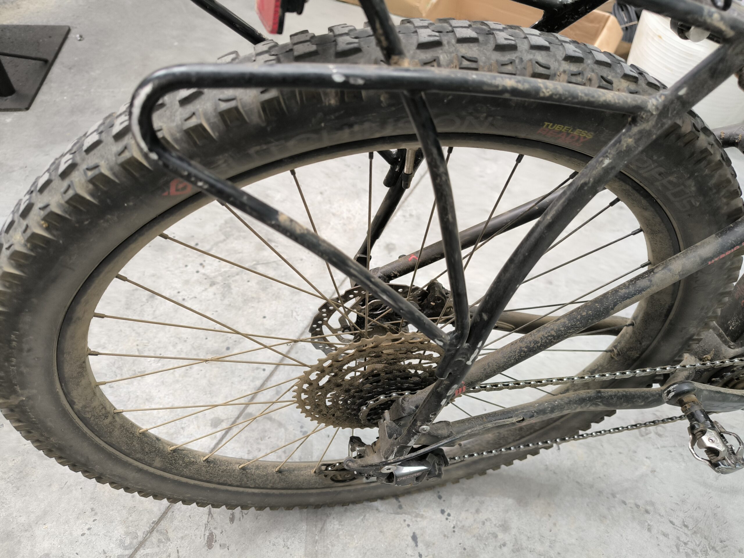 How We Clean Every Camino Bike: Biodegradable Bike Cleaning With X-Sauce 1 Tournride Rental Bike Before Biodegradable Bike Cleaning, After A Stage Of The Camino De Santiago
